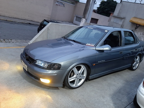 Chevrolet Vectra 2001 2.2 Gls 4p