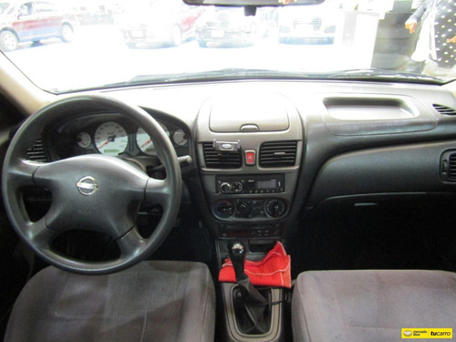 Nissan Almera 1600