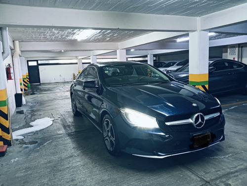 Mercedes-Benz Clase CLA 1.6 200 Cgi Sport At
