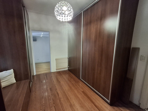 Chalet En Venta Con 4 Dormitorios Y Pileta Apto Credito En Quilmes Residencial