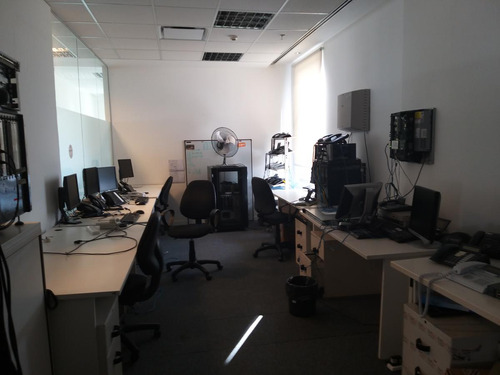 Oficina 580m² . 10 Cocheras. Amoblada Y Equipada. Torre Intecons.