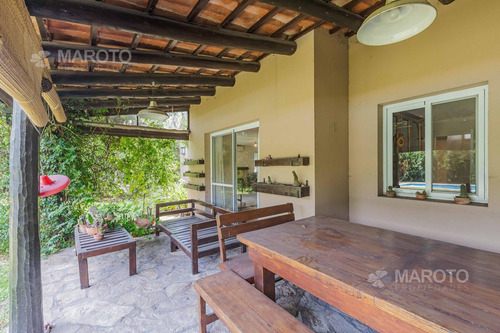 Imagen 9 de 30 de Casa En Venta En San Lucas Con Cuatro Dormitorios- Maroto Propiedades