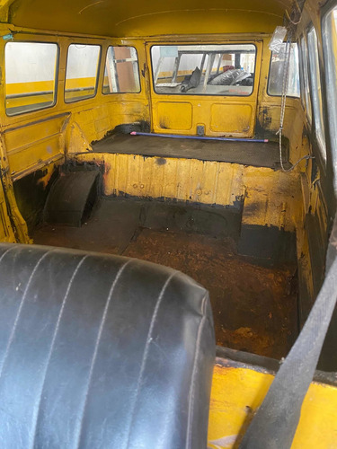 Imagem 6 de 8 de Volkswagen Kombi