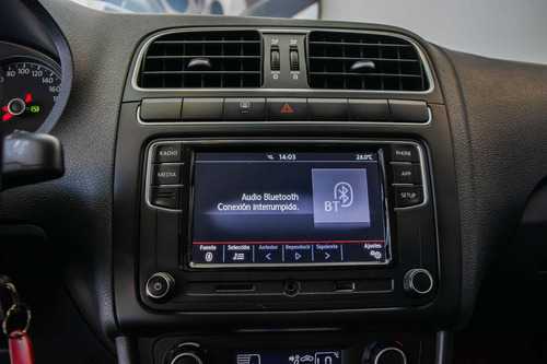 Imagen 8 de 14 de Volkswagen Vento Comfortline Plus L4 1.6l Abs Ba Ac Tip 2020