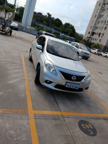 Nissan Versa 2013 1.6 16v Sl Flex 4p