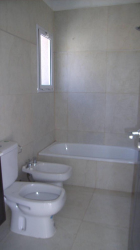 Luminoso Monoambiente (posible 2 Ambientes) A Estrenar