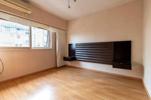 Departamento 4 Amb En Venta En Av. Montes De Oca Al 1100 Barracas Caba