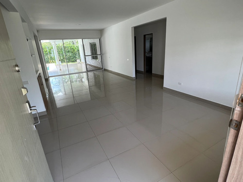 Venta De Casa De 300mts2 En La Morada, Jamundí 9528.