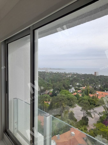 Imagen 11 de 15 de Hermoso Departamento En Venta Con Agradable Vista Al Mar - Punta Del Este Roosevelt