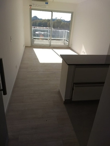 Imagen 5 de 14 de Tigre Centro Torre Cardon 19 E Depto A La Venta