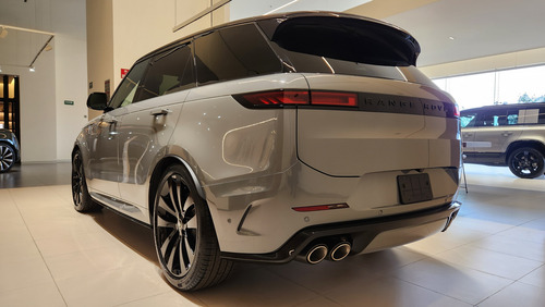 Land Rover Range Rover Sport 4.4 Mhev Sv Edition Two