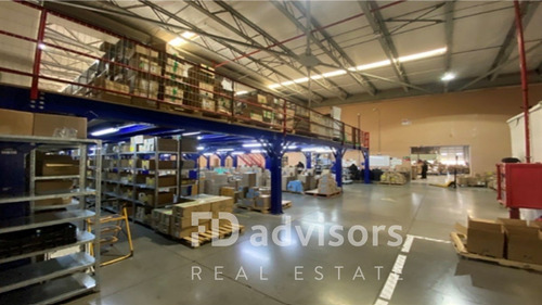 Arriendo De Bodegas En Centro Logístico 2447 M2 - Renca