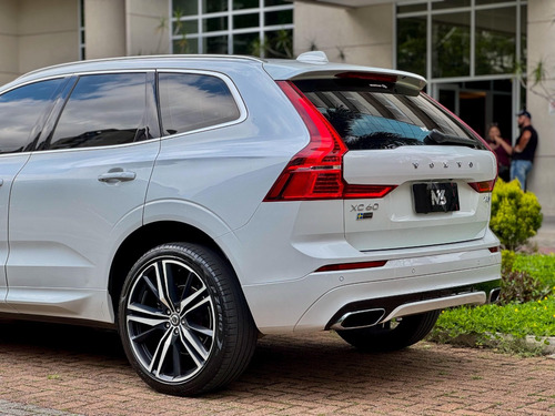 Volvo XC60 2.0 T5 R-design Drive-e 5p