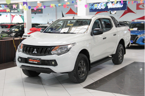 Mitsubishi L200MLB1744 2.4 16V TURBO DIESEL SPORT GLX CD 4P 4X4 MANUAL