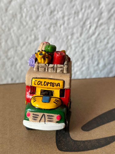 Recuerdo De Colombia Chiva Chica