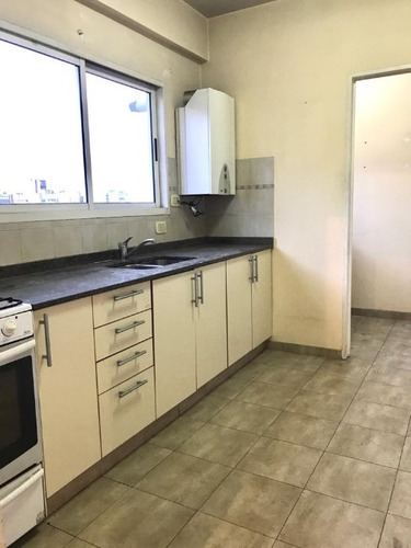 Imagen 3 de 6 de Departamento En Venta En Lanus Oeste