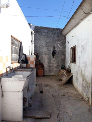 Imagen 15 de 15 de En Venta! Local + 2 Deptos 2 Amb. + Quincho