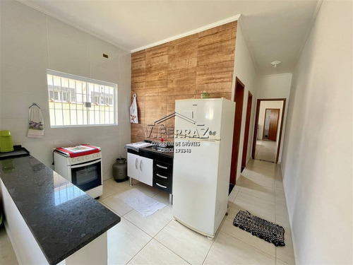 Imagem 14 de 17 de Casa, 2 Dorms Com 61.25 M² - Bal Tupy - Itanhaem - Ref.: Vag141 - Vag141