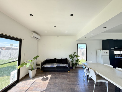 Venta De Casa 2 Dormitorios En Máximo Paz, Cañuelas