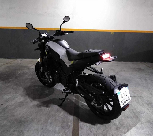 Benelli Leoncino 250
