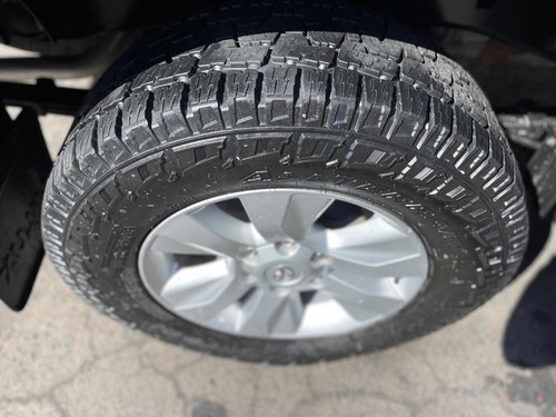 Imagen 11 de 15 de Toyota Hilux 2018 2.7 Cabina Doble Sr Mt