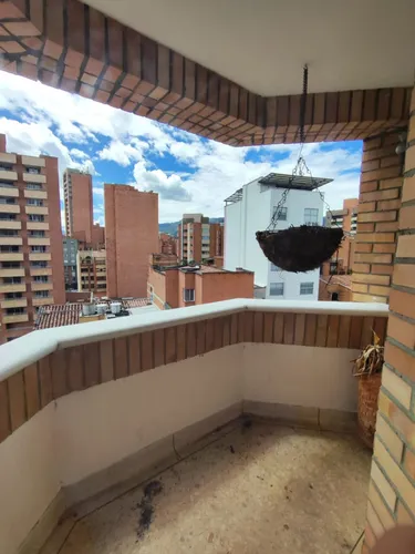 Apartamento En Venta En Laureles. Cod V20454