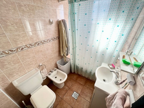 Imagen 15 de 30 de Ph Tipo Casa En Venta Con Cochera En Sarandi