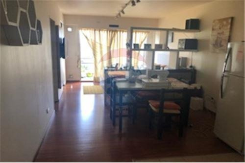 Venta Monoambiente Con Balcón Caseros. Oportunidad