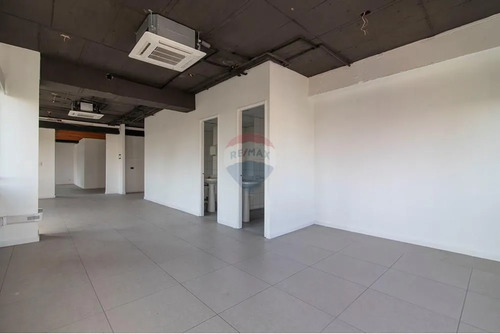 Of. Planta Libre 104,64 Mts2 Metro P. De Valdivia