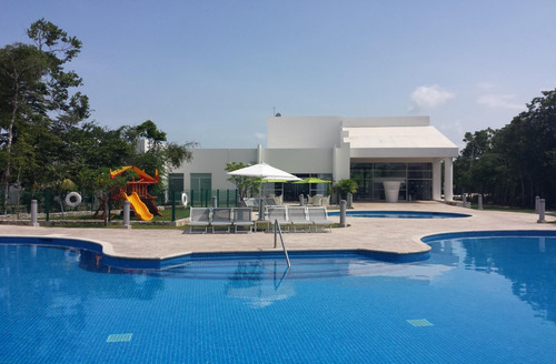 Terreno En Venta En Cancún, Lagos Del Sol, Lujoso Residencial
