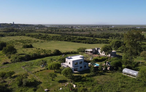 Imagen 18 de 30 de Esplendida Casa Quinta Con Vista Al Rio, 3 Dormitorios, Pileta Y Quincho !