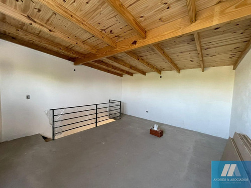 Imagen 19 de 24 de Venta Triplex, Muñiz