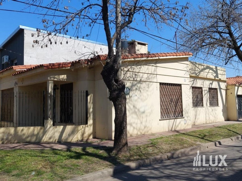 Imagen 4 de 30 de Venta Casa 3/4 Dormitorios En Esquina Donado 295 Oportunidad Comercial - Fisherton