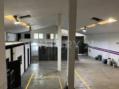 Bodega Comercial En Renta En La Ol. Industrial Lincoln