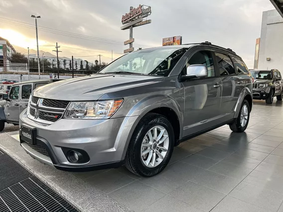 Dodge Journey 2.4 Sxt 7 Pasajeros At