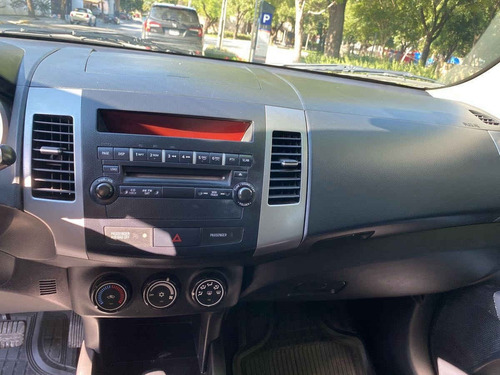 Imagen 12 de 15 de Mitsubishi Outlander 2009 2.4 L4 Es At