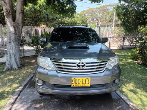 Toyota Fortuner 3.0 Sr5
