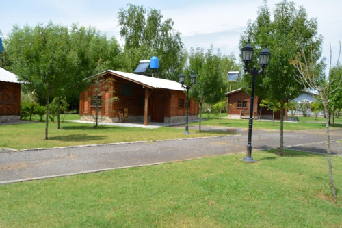 Imagen 11 de 30 de Venta De Hermoso Complejo De Cabañas Con Galpón En Guernica