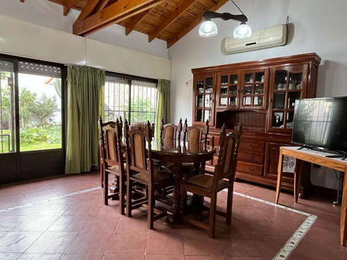 Imagen 22 de 26 de Casa En Venta En Excelente Estado En Burzaco