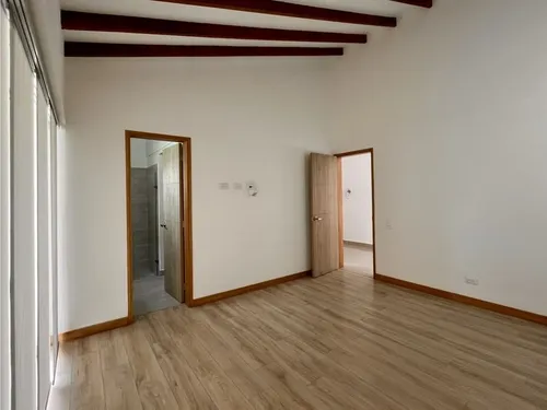 Casa Duplex En Arriendo En Unidad Abierta, A 2 Cuadras Del Parque De San Antonio