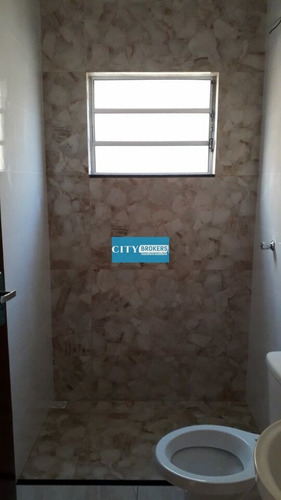 Imagem 10 de 15 de Sobrado Á Venda, Com Piscina, 3 Dormitórios Com Suíte. - Sp1523