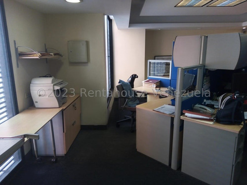Oficina En Venta En Sabana Grande Jdv Cod 24-28448