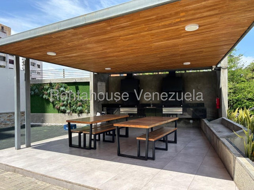 Maribel Morillo Asesor Inmobiliario De Rentahouse Espectacular Y Amoblado Apartamento; 103 M2 Con 2 Hab. Y 2 Baños; Condominio Con Planta Electrica;ubicado En Nueva Segovia; Este Barquisimeto Lara