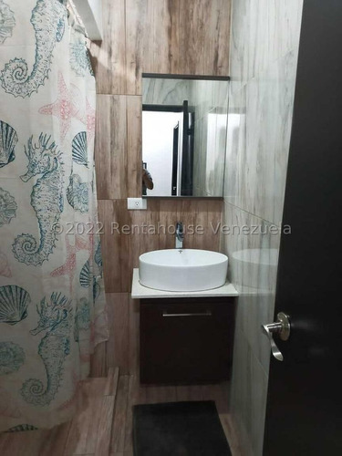 Imagen 10 de 15 de Rentahouse: Vende Casa En Puerta Maraven Con Piscina, En Punto Fijo, Estado Falcon.#23-7623