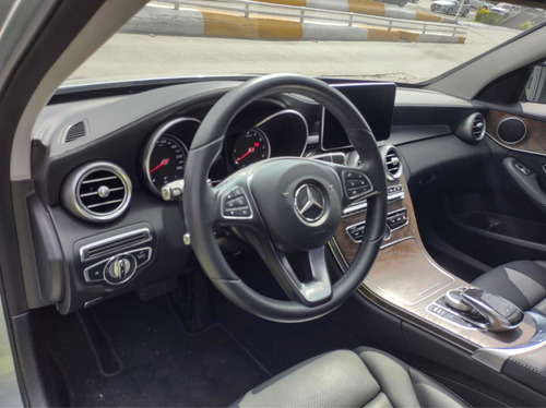Imagen 9 de 15 de Mercedes-benz Clase C 2018 2.0 200 Cgi Exclusive At