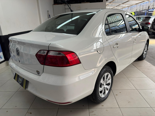 Volkswagen Voyage 1.0 12v Total Flex 4p
