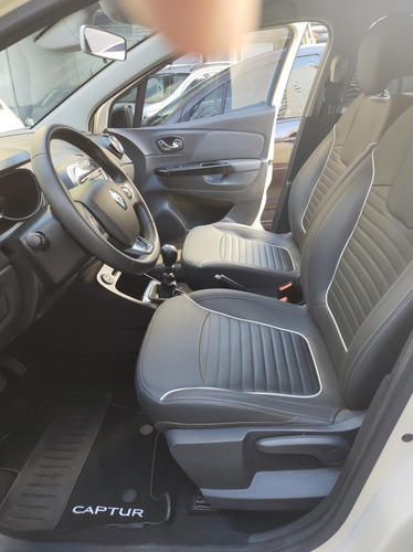Imagen 8 de 12 de Renault Captur 2019 2.0 Intens Manual