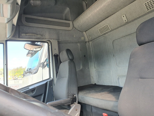 Iveco 240e28 Ano 2013 Truck Teto Alto Leito Chassi