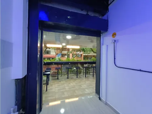 Se Arrienda Local Comercial En Laureles, Medellín