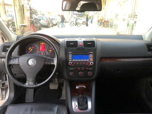 Imagen 13 de 13 de Volkswagen Vento 2.5 Luxury Wood Tiptronc 2007